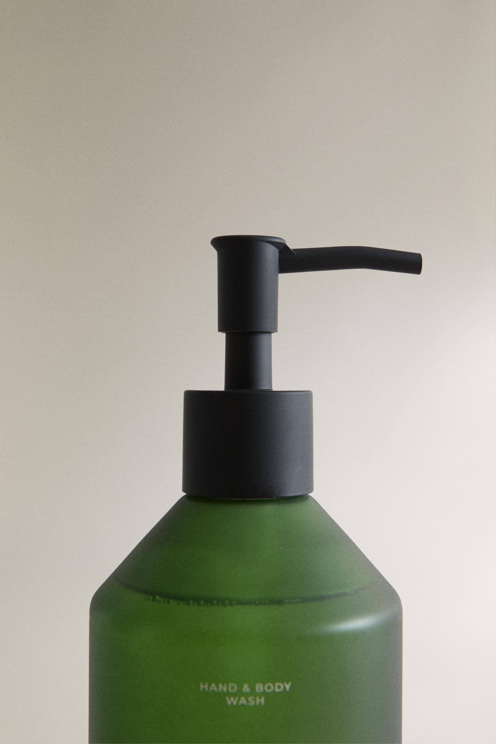 (16.91 oz) FLEUR BLOSSOM LIQUID SOAP